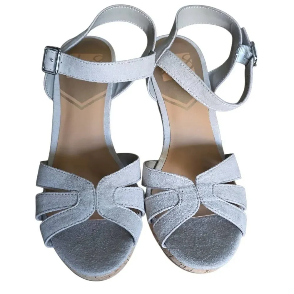 Dolce Vita DV8 Women's Size 7 Lt Gray Microsuede Cork Wedges